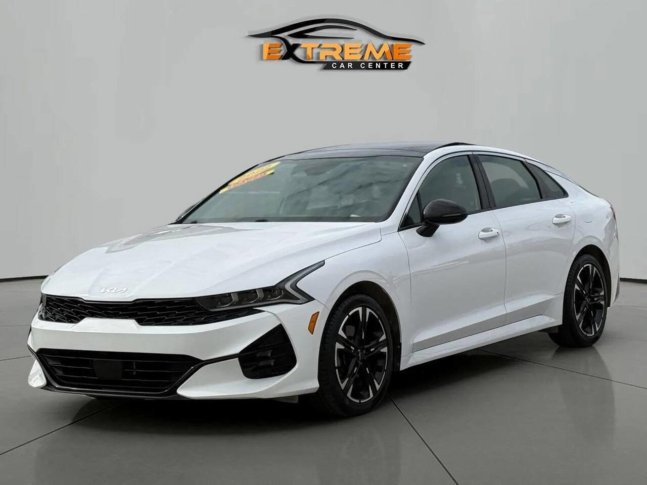 Used 2022 Kia K5 GT-Line w/ GT-Line Awd Premium Package image 2