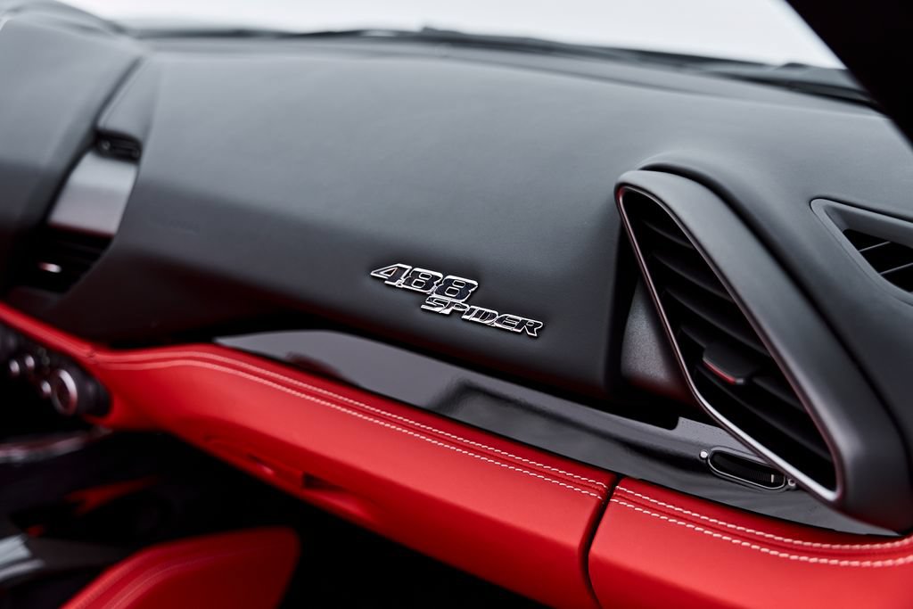 Used 2018 Ferrari 488 Spider RWD image 58