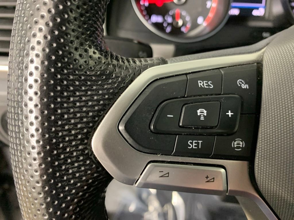 Used 2020 Volkswagen Atlas Cross Sport SE AWD/4WD image 19