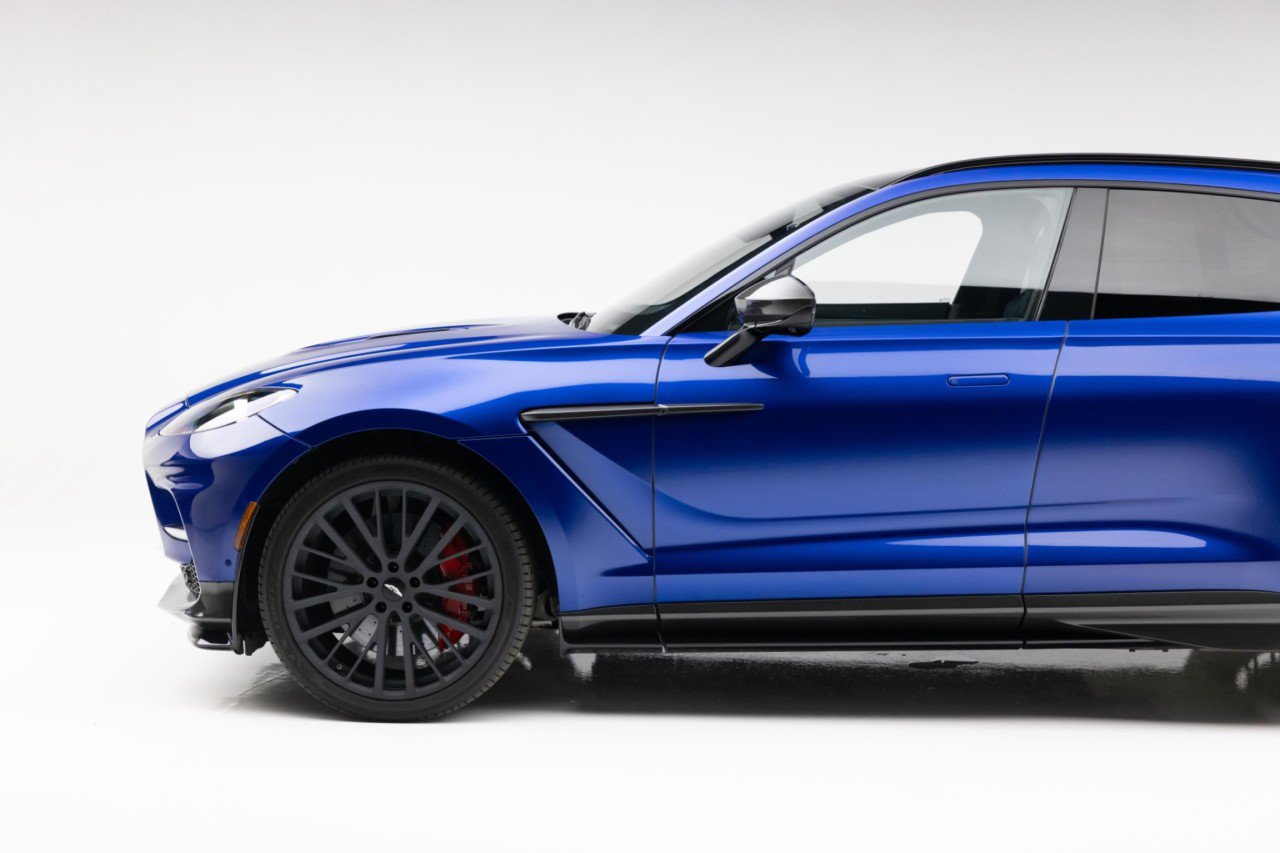 Used 2023 Aston Martin DBX 707 AWD/4WD image 17
