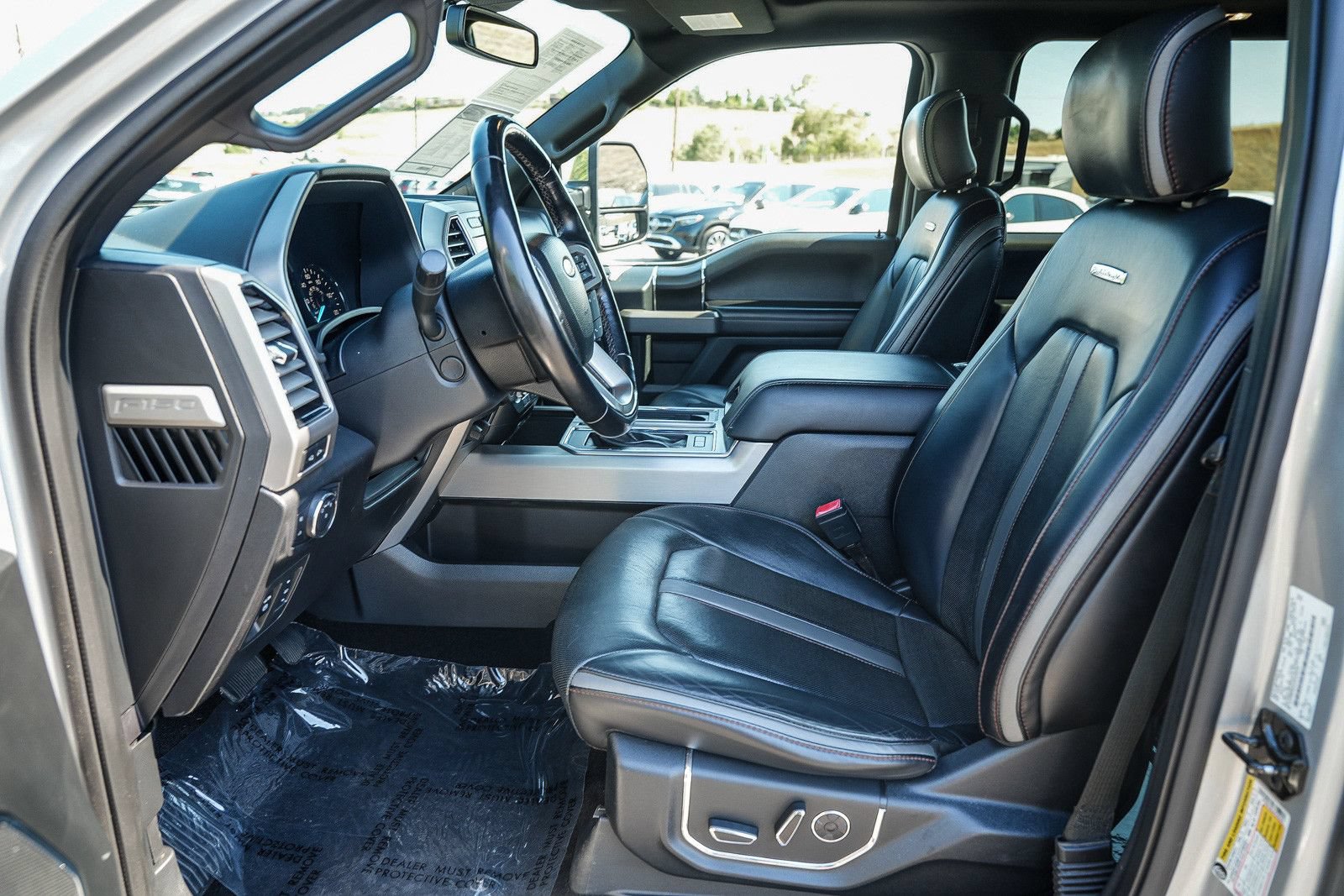 Used 2018 Ford F150 Platinum w/ Equipment Group 701A Luxury AWD/4WD image 19