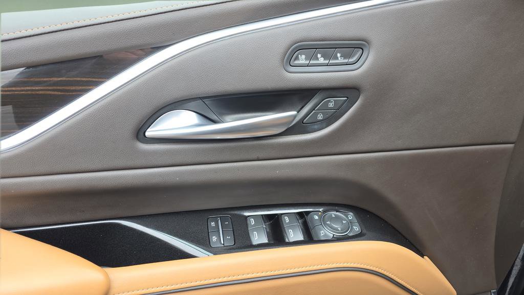 Used 2023 Cadillac Escalade Sport w/ Touring Package image 10