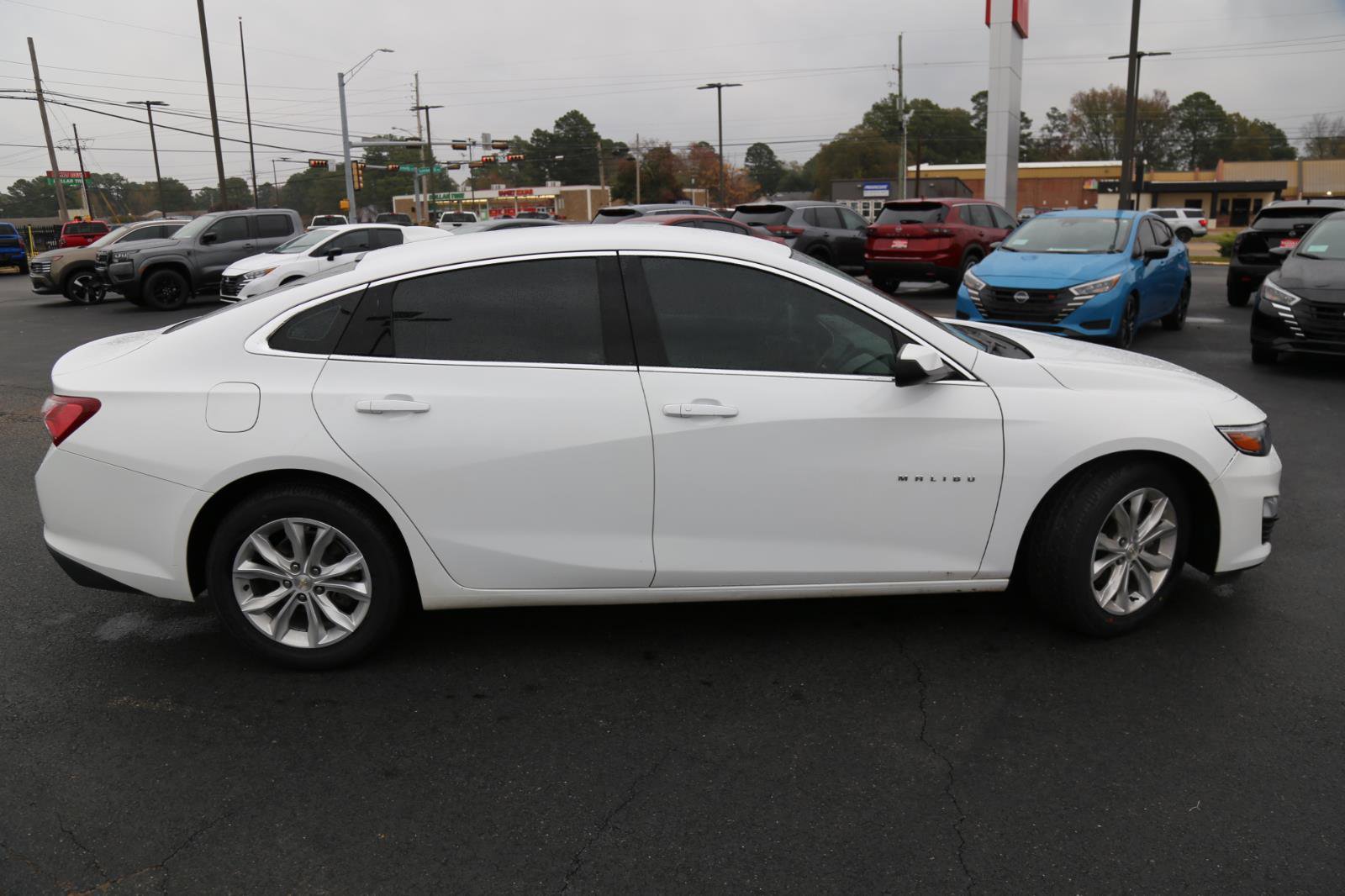Used 2022 Chevrolet Malibu LT image 5