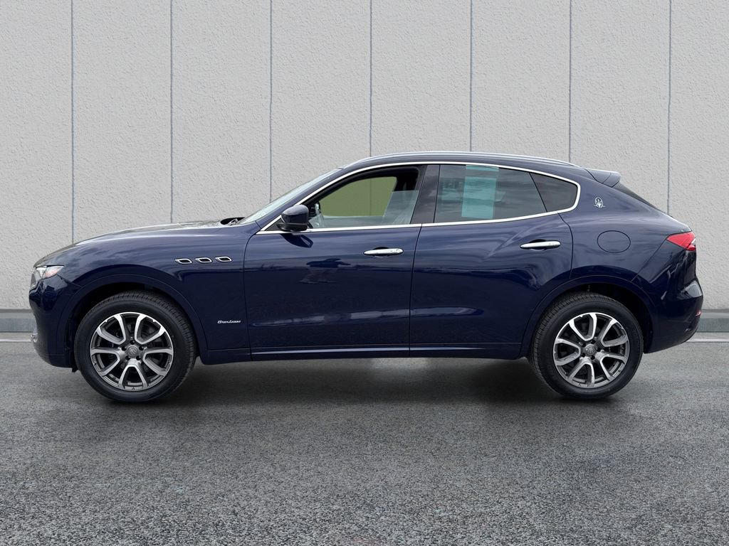 Used 2019 Maserati Levante GranLusso AWD/4WD image 4
