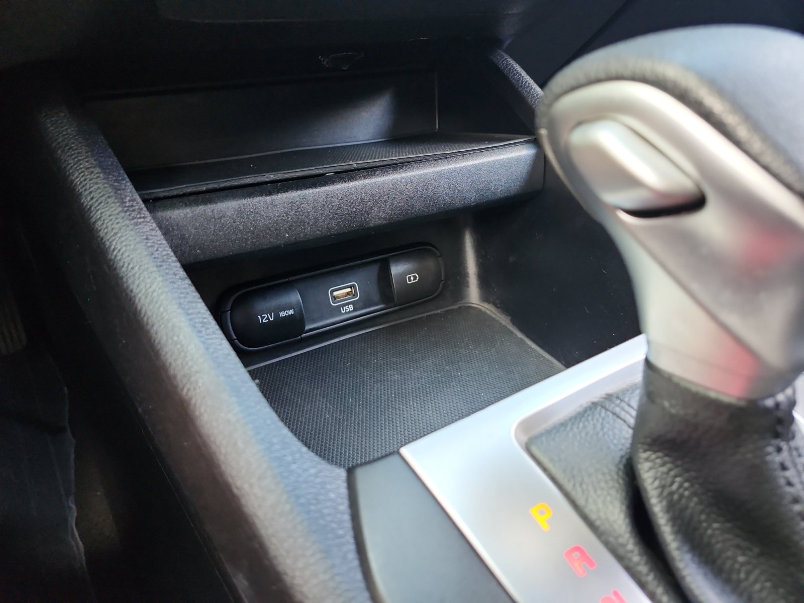 Used 2024 Kia Forte LXS w/ LXS Technology Package FWD image 18