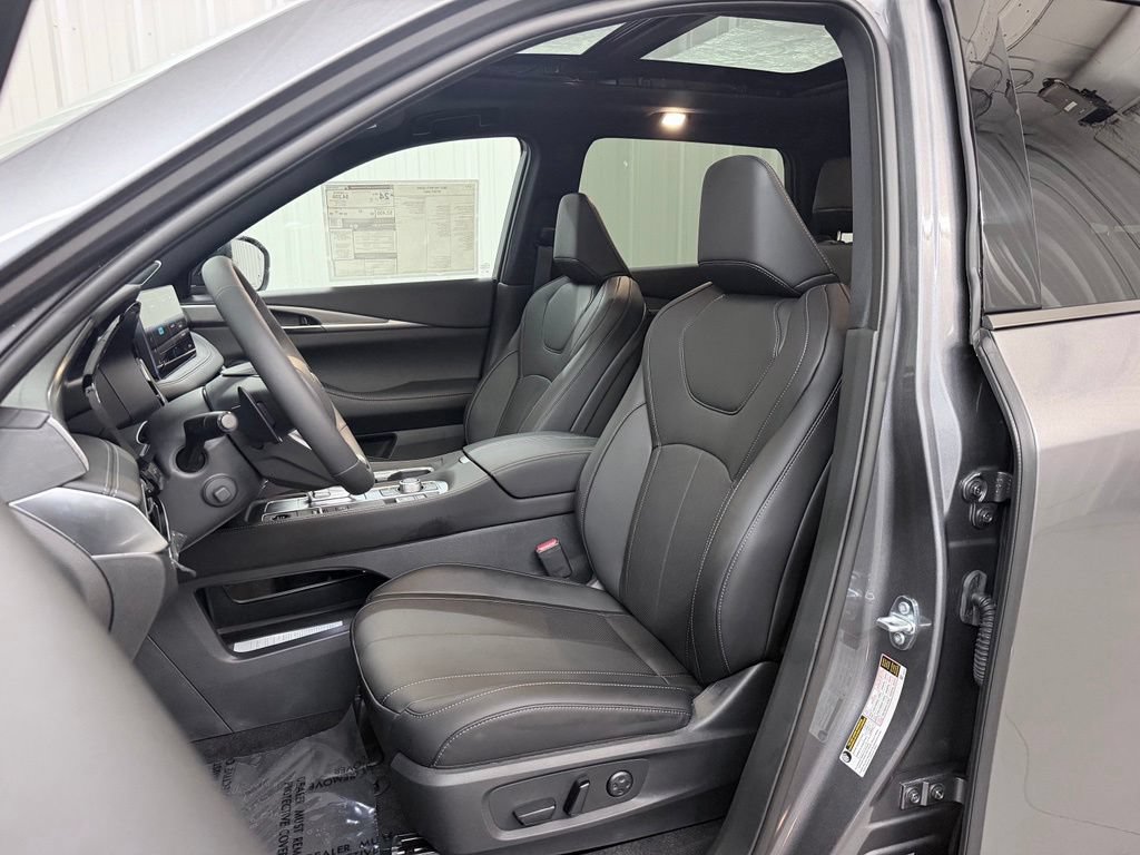 New 2027 INFINITI QX60 Sport w/ Dark Cargo Package AWD/4WD image 13