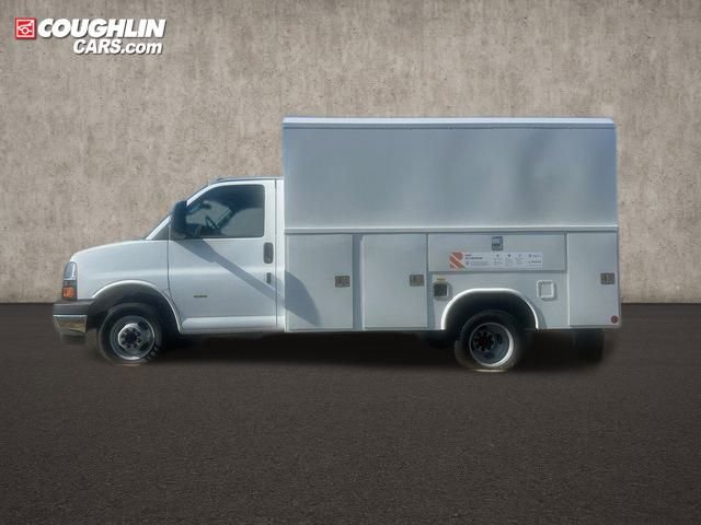 New 2025 Chevrolet Express 3500 w/ Power Convenience Package RWD video 2