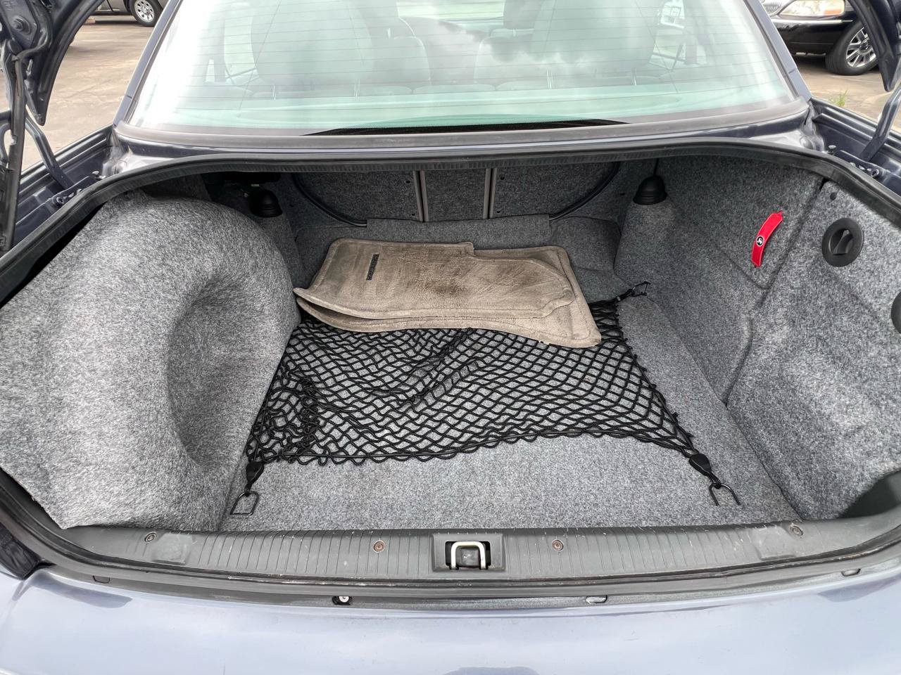 Used 1997 Cadillac Catera RWD image 32