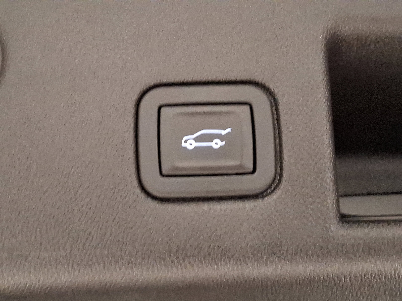 Used 2024 Chevrolet Equinox LT w/ LPO, Floor Liner Package AWD/4WD image 30