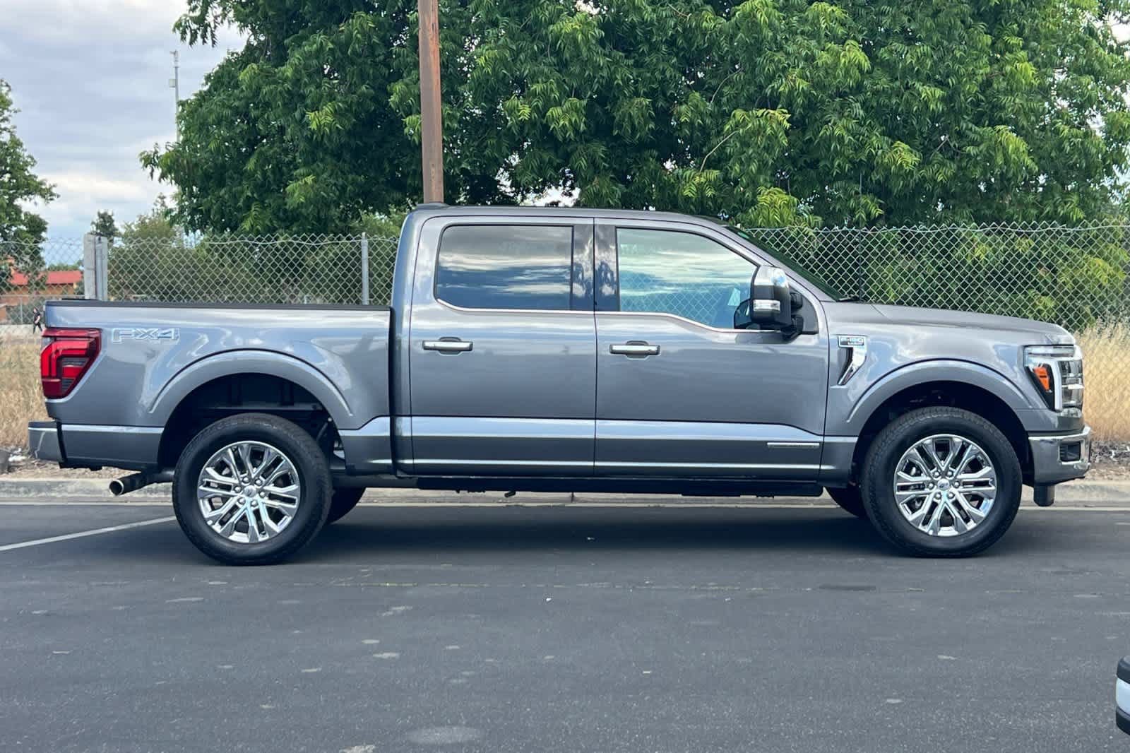 Certified 2025 Ford F150 Lariat w/ Equipment Group 501A Mid AWD/4WD image 9