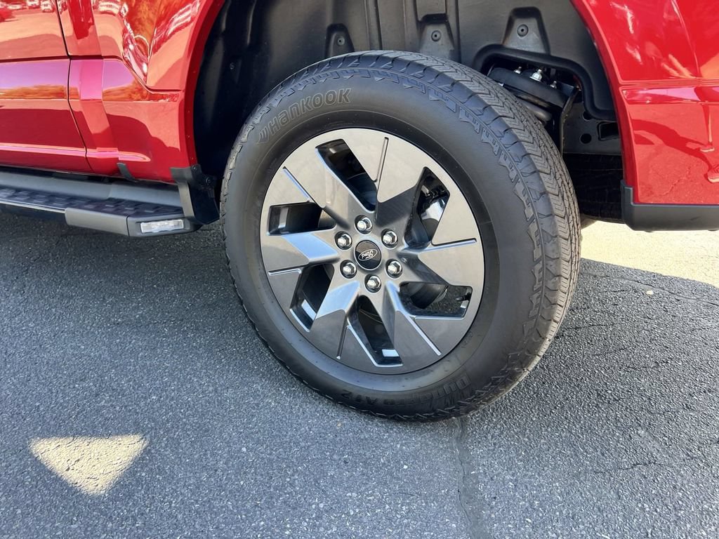 New 2023 Ford F150 Lightning Lariat AWD/4WD image 40