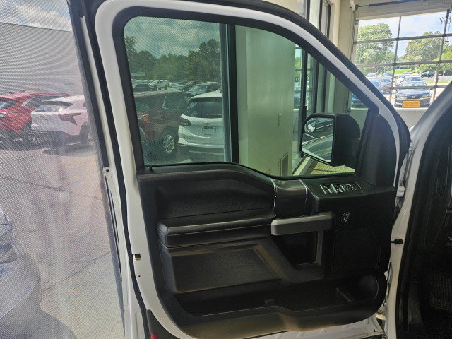 Used 2016 Ford F150 XLT w/ Equipment Group 302A Luxury AWD/4WD image 16