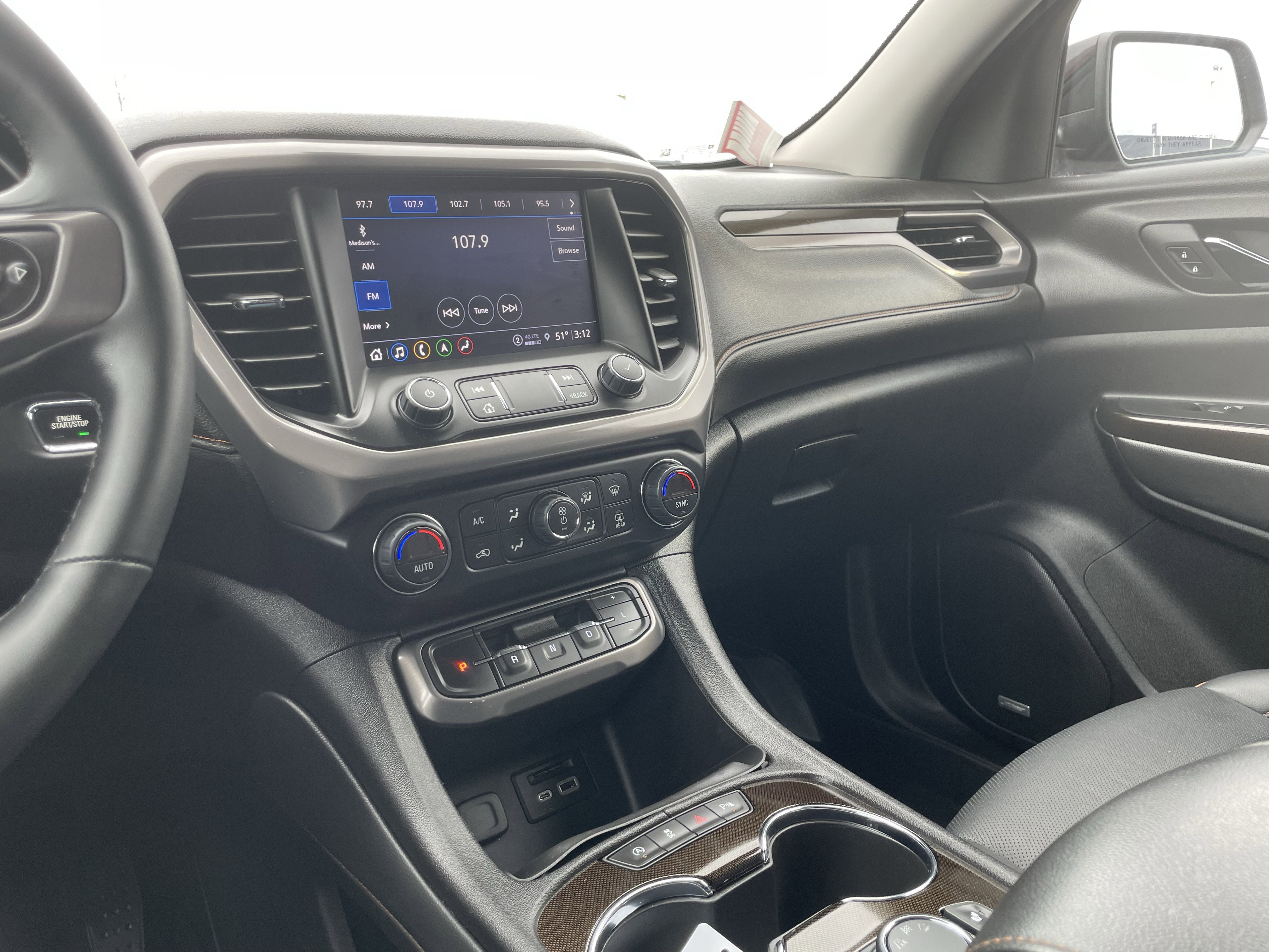 Used 2023 GMC Acadia AT4 w/ Technology Package AWD/4WD image 23