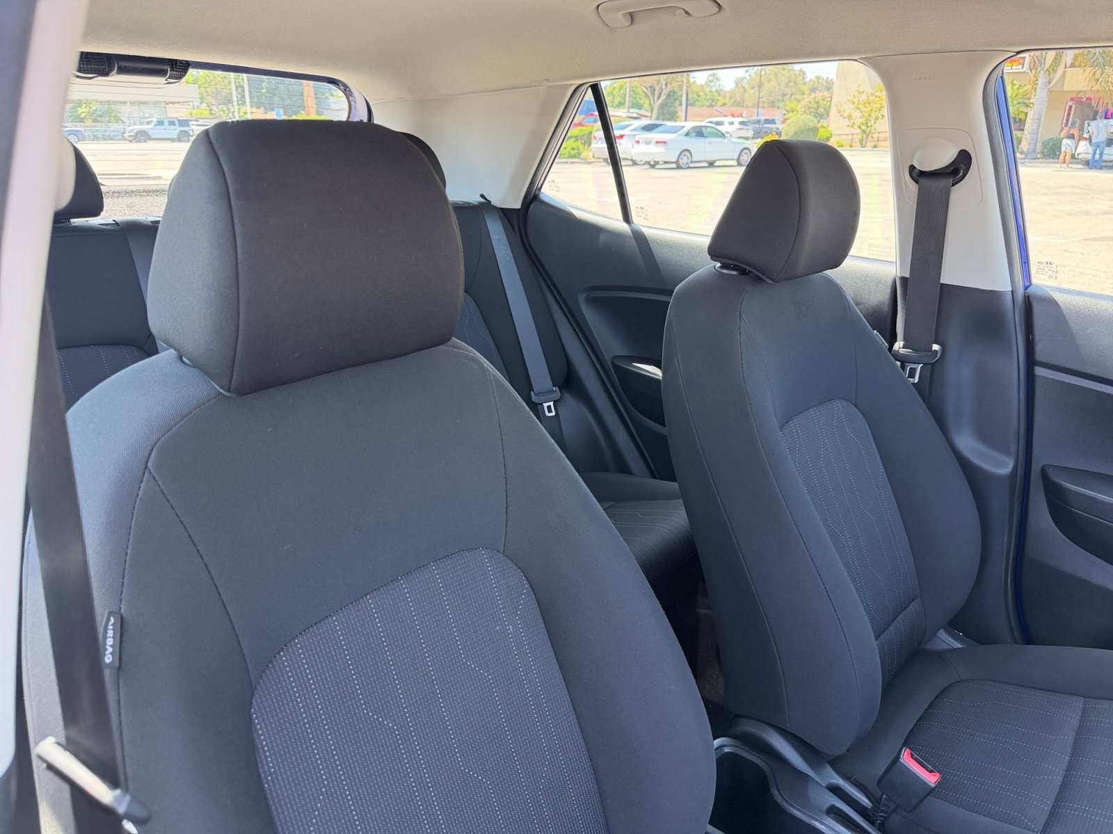Used 2022 Hyundai Venue SE FWD image 23