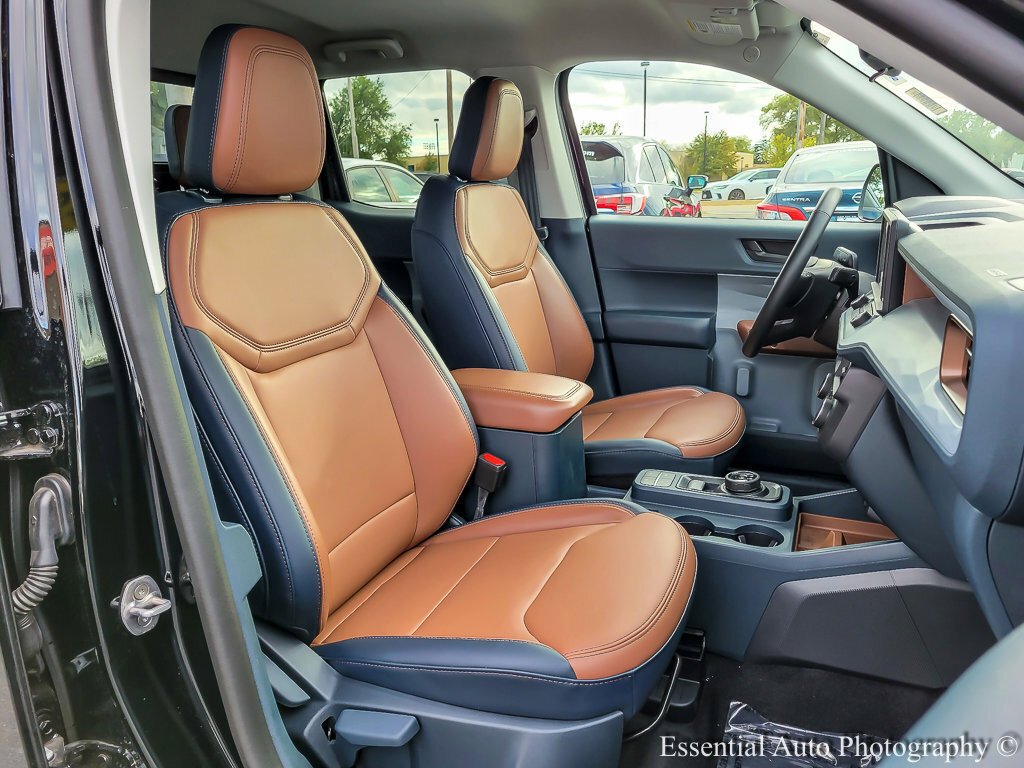 Used 2024 Ford Maverick Lariat w/ 4K Tow Package image 35