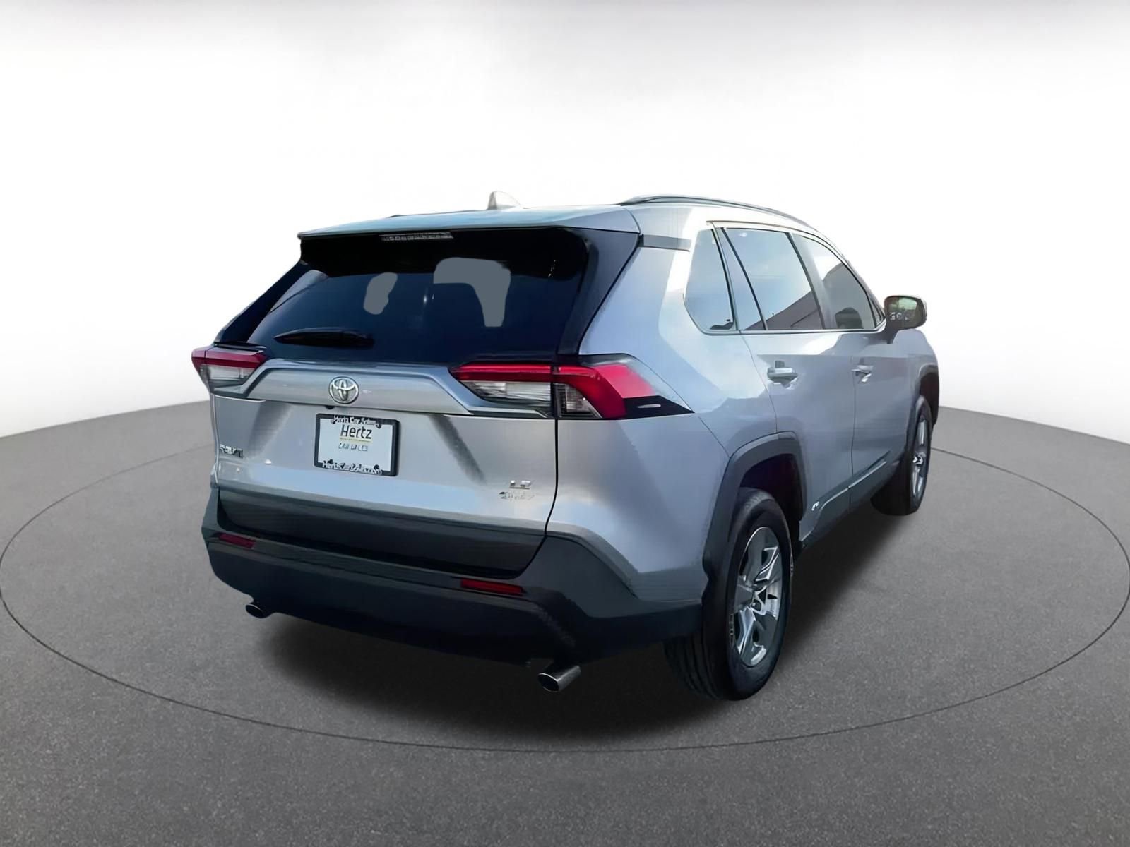 Used 2025 Toyota RAV4 LE image 12