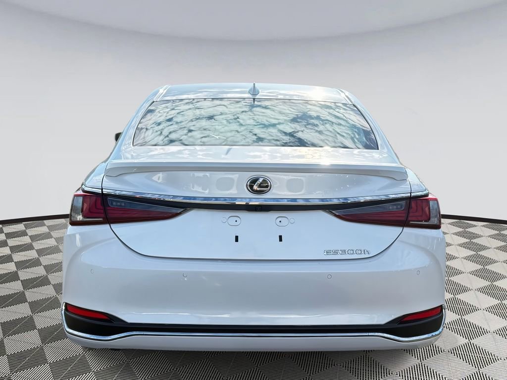 Used 2024 Lexus ES 300h w/ Premium Package image 3