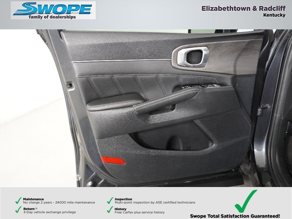 Used 2024 Kia Sorento SX image 14