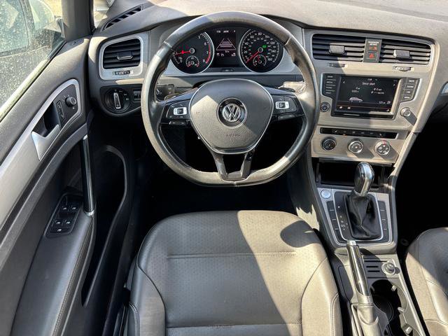 Used 2016 Volkswagen Golf 4dr Auto TSI image 18
