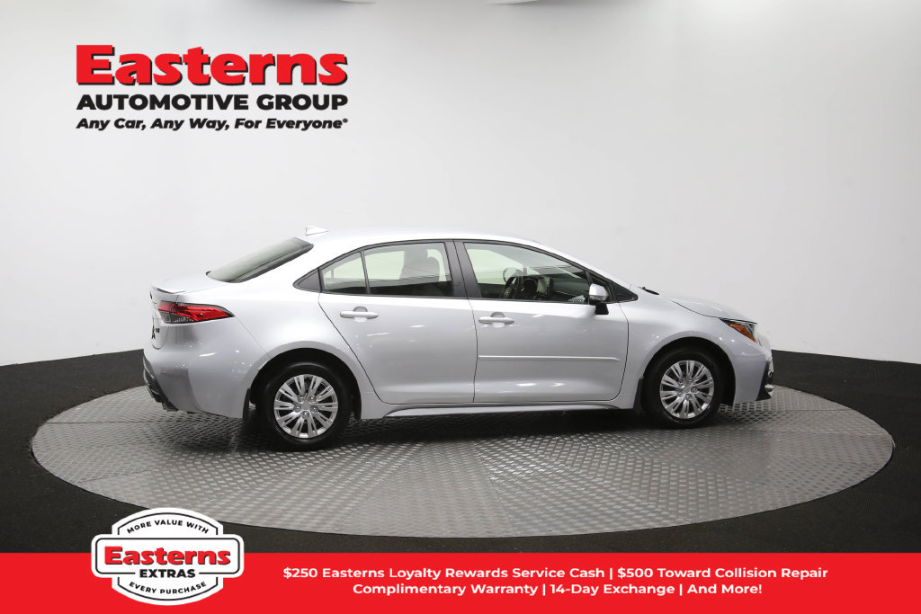 Used 2022 Toyota Corolla SE FWD image 42