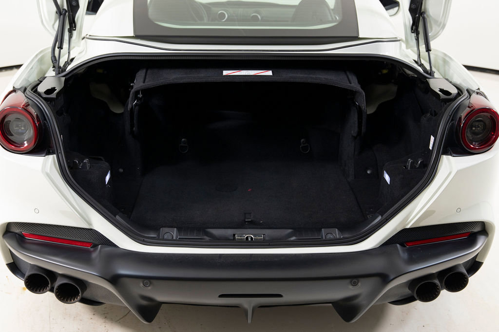 Certified 2022 Ferrari Portofino M RWD image 38
