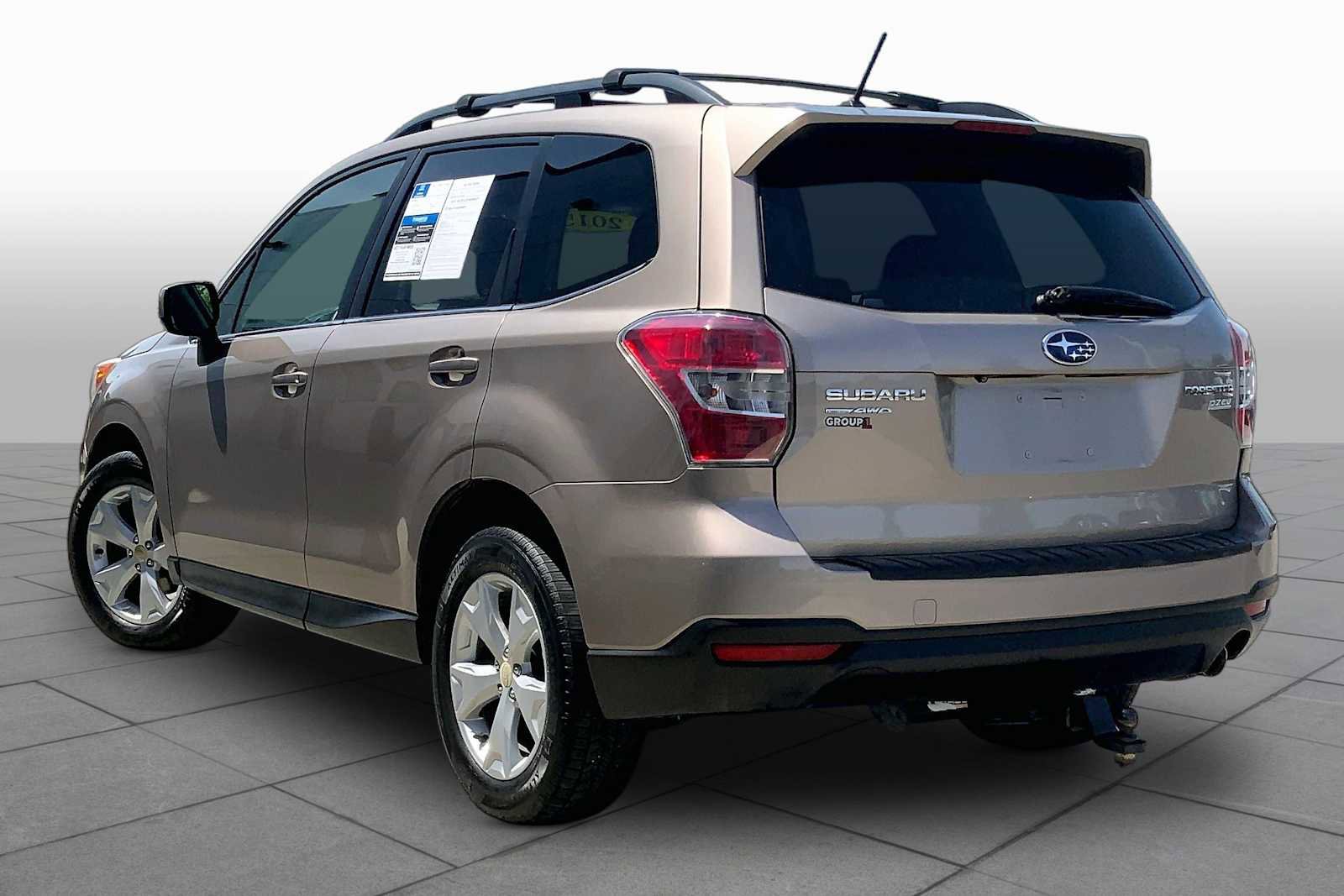 Used 2015 Subaru Forester 2.5i Limited AWD/4WD image 12