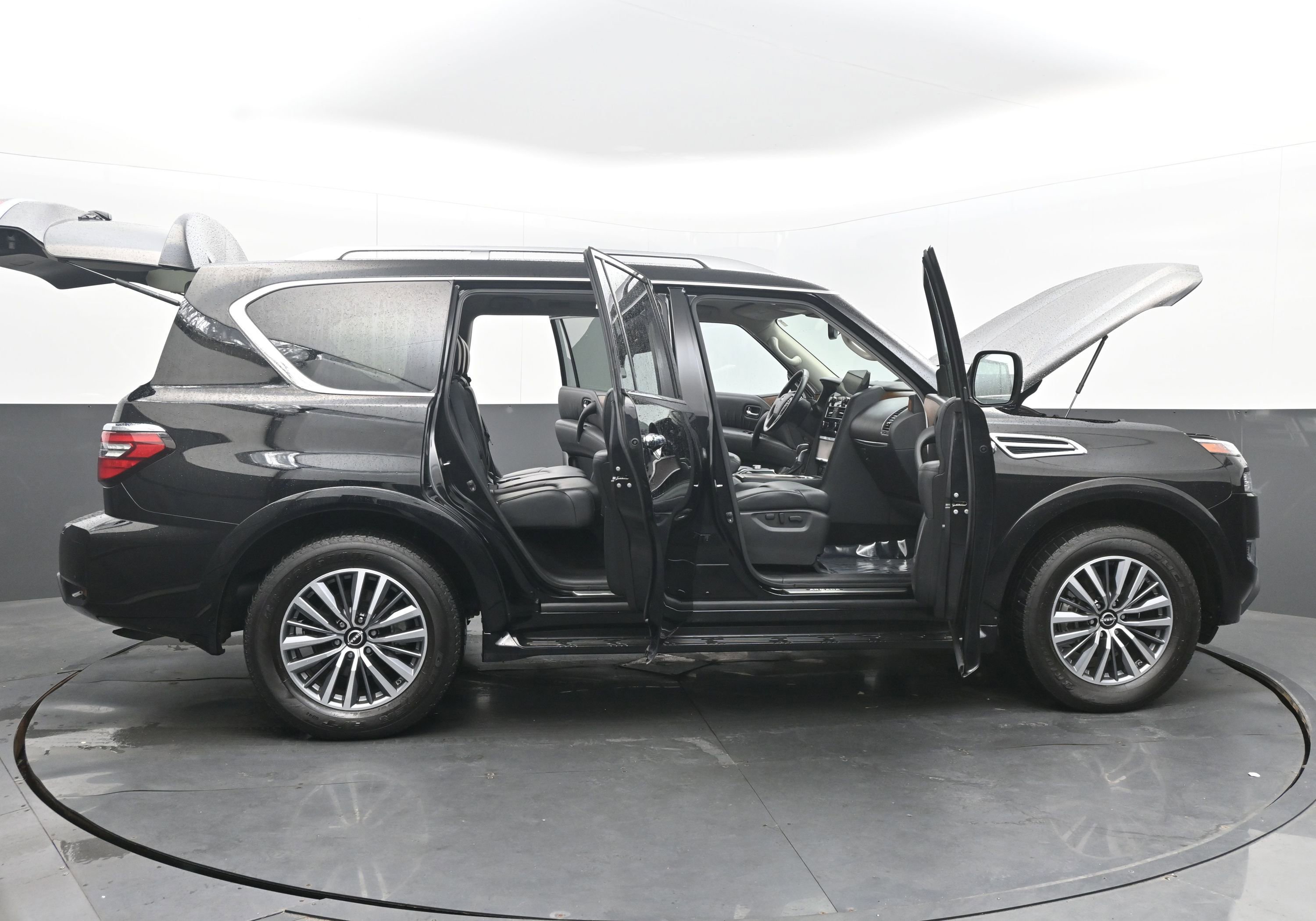 Used 2024 Nissan Armada SL w/ Cargo Package image 43