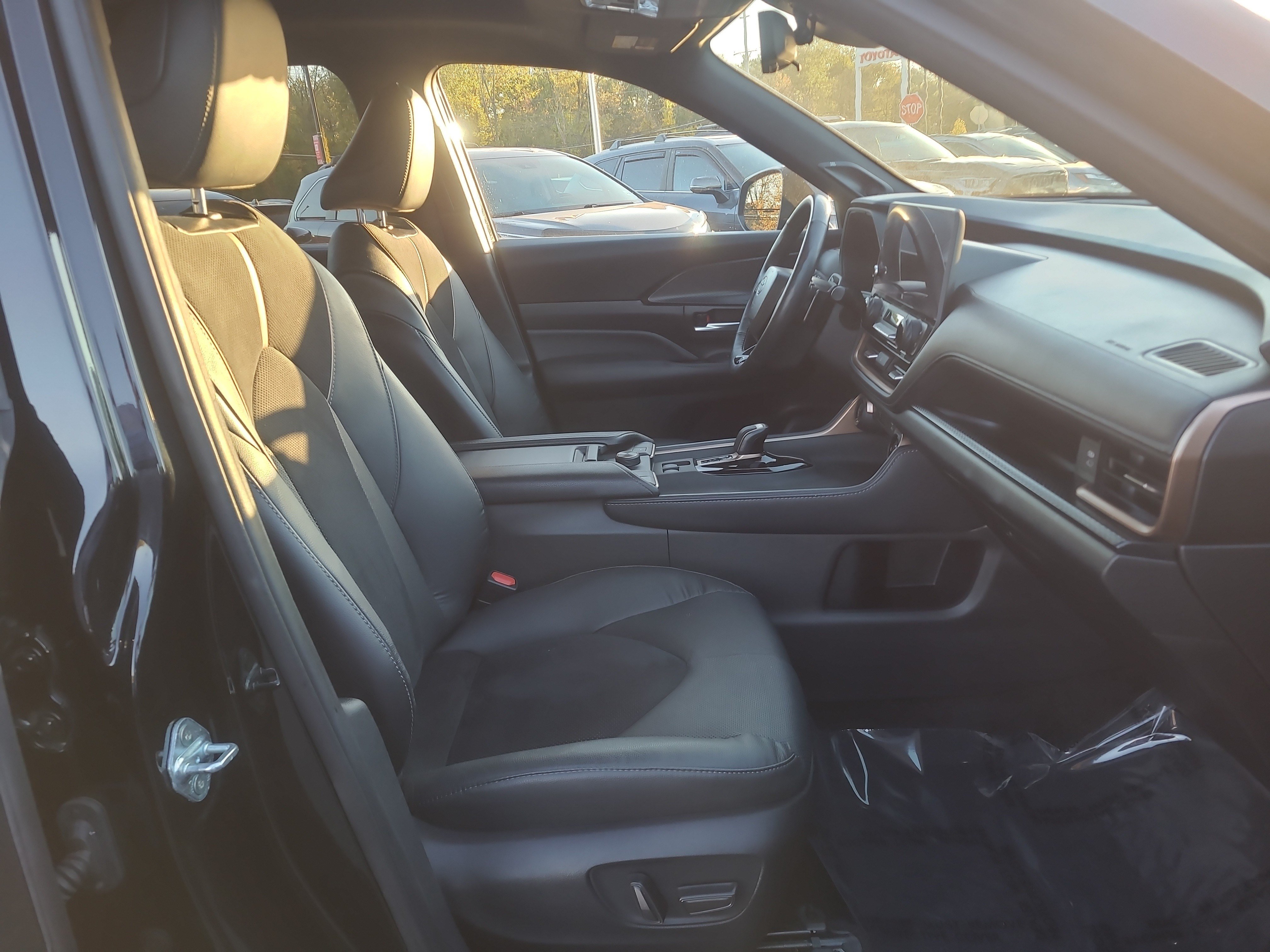 Certified 2024 Toyota Grand Highlander AWD Hybrid image 17