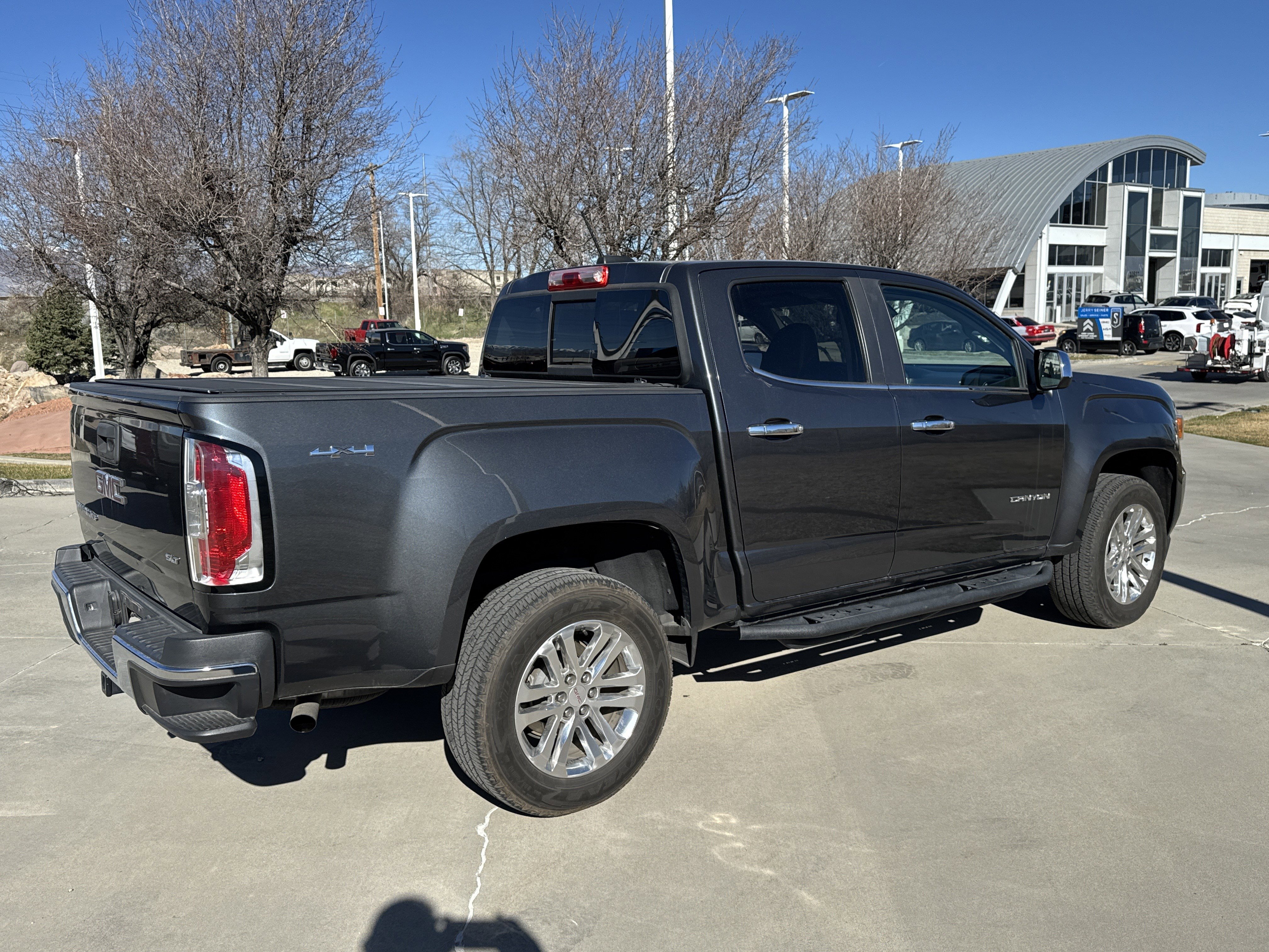 Used 2017 GMC Canyon SLT w/ Driver Alert Package image 5