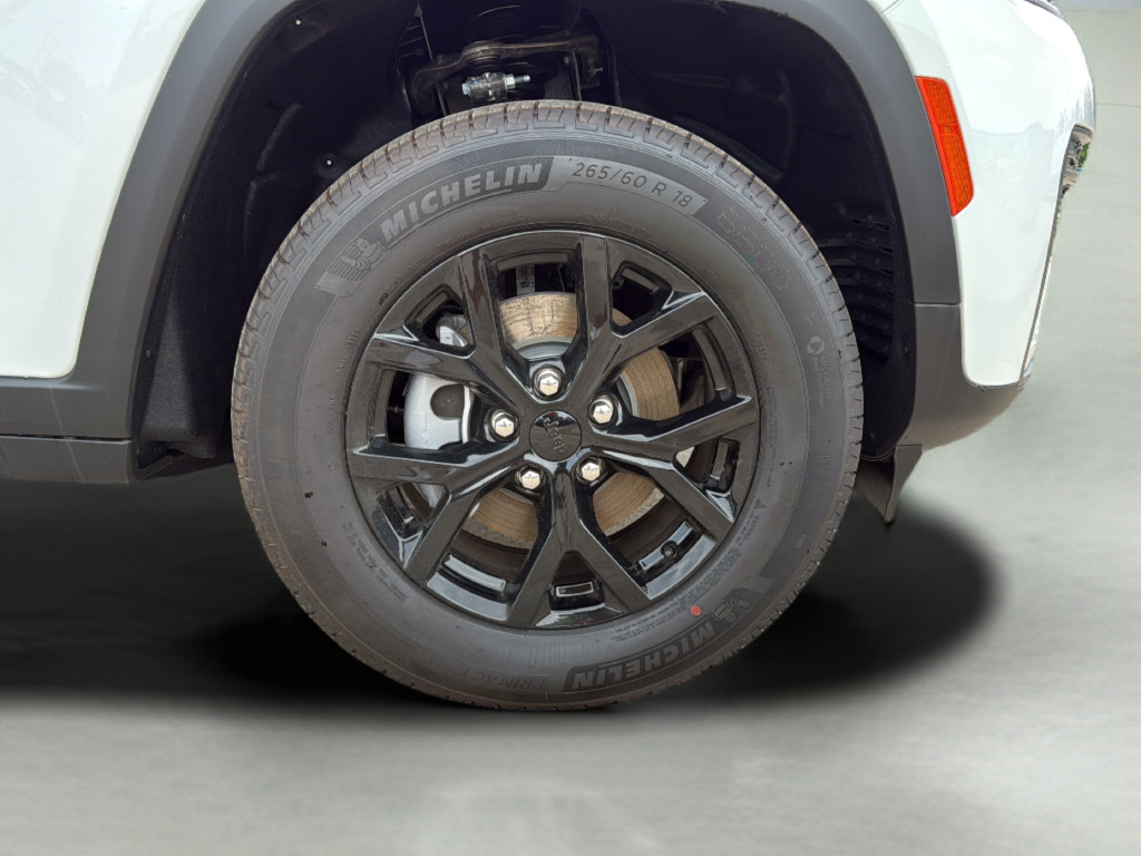 New 2026 Jeep Grand Cherokee Altitude AWD/4WD image 9