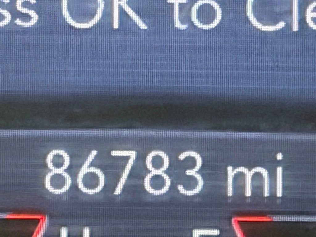 Used 2019 Jeep Cherokee Limited image 20