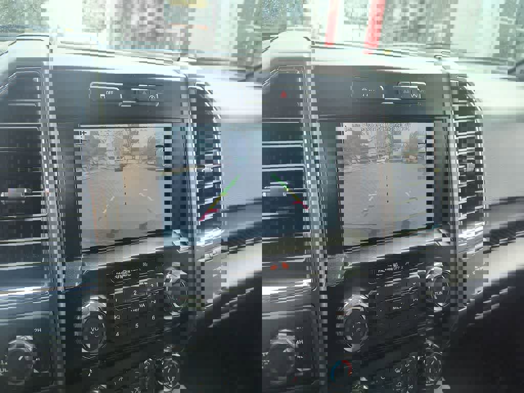 Used 2017 Ford F150 XLT w/ Equipment Group 302A Luxury image 17