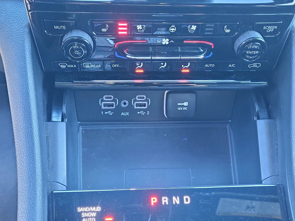 Used 2025 Jeep Grand Cherokee Limited w/ Luxury Tech Group II image 26