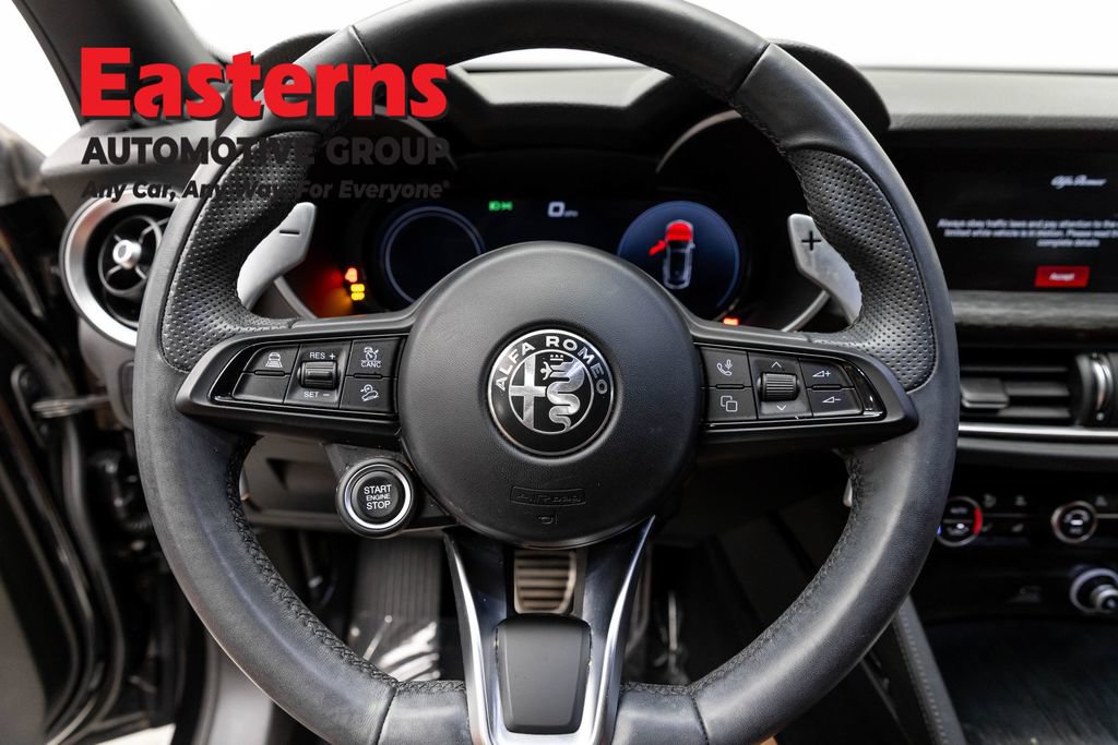 Used 2024 Alfa Romeo Stelvio Sprint AWD/4WD image 10