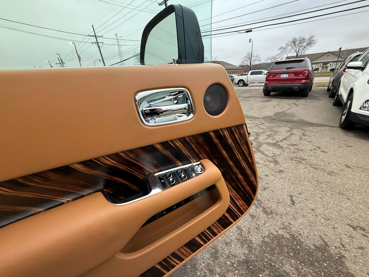 Used 2015 Rolls-Royce Wraith image 57