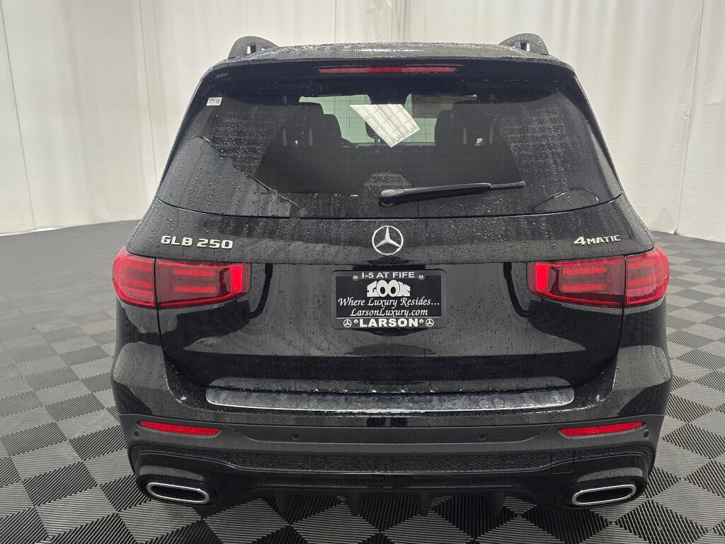 New 2026 Mercedes-Benz GLB 250 4MATIC image 5