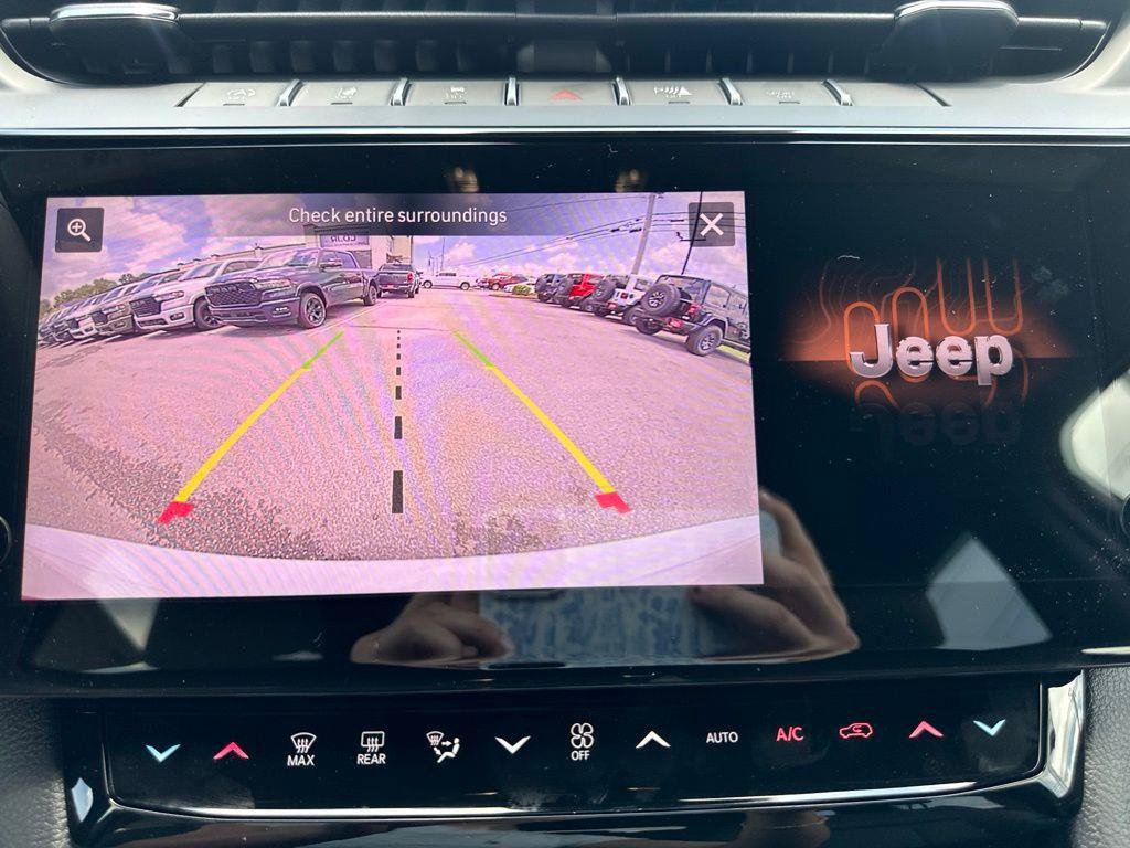 New 2026 Jeep Grand Cherokee Limited w/ Limited Altitude Package RWD image 37