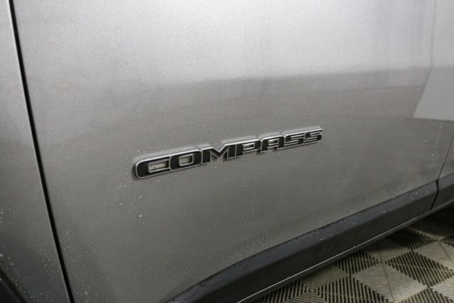 Used 2022 Jeep Compass Limited w/ Sun and Sound Group image 7