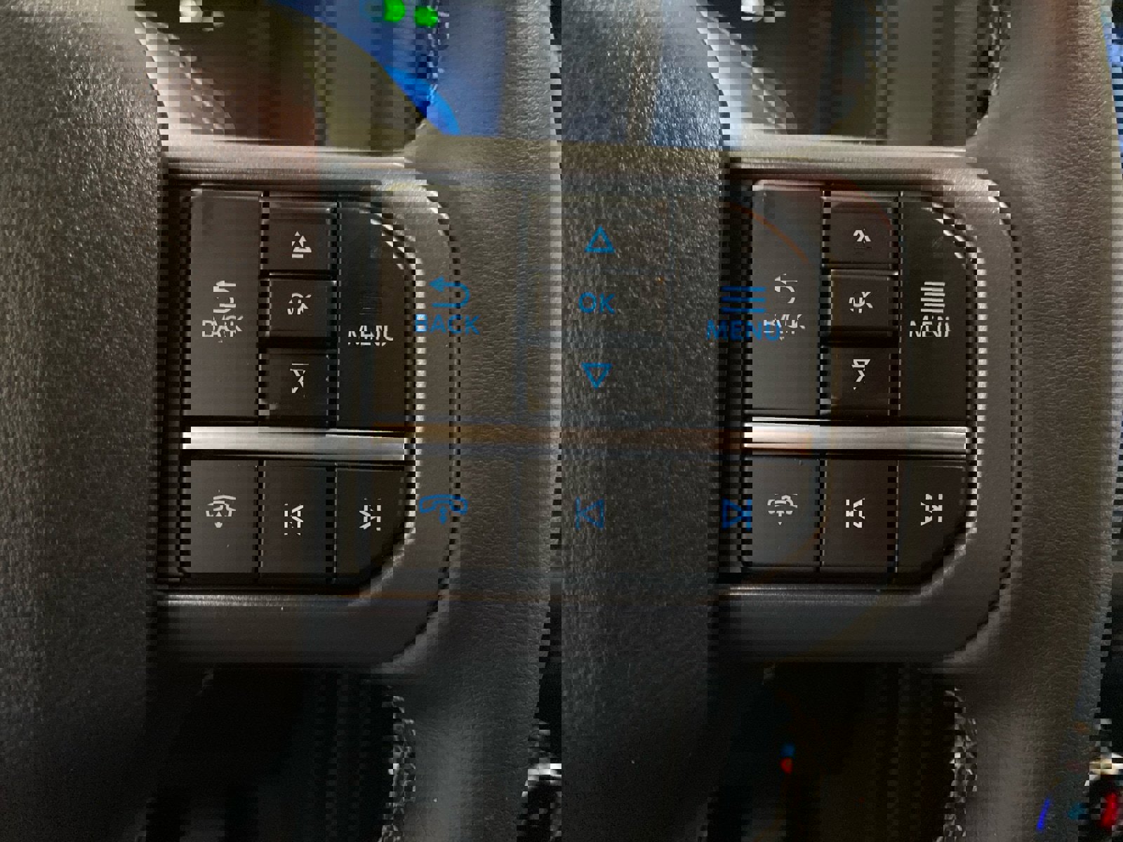 New 2025 Ford F150 Lariat w/ Equipment Group 502A High image 21