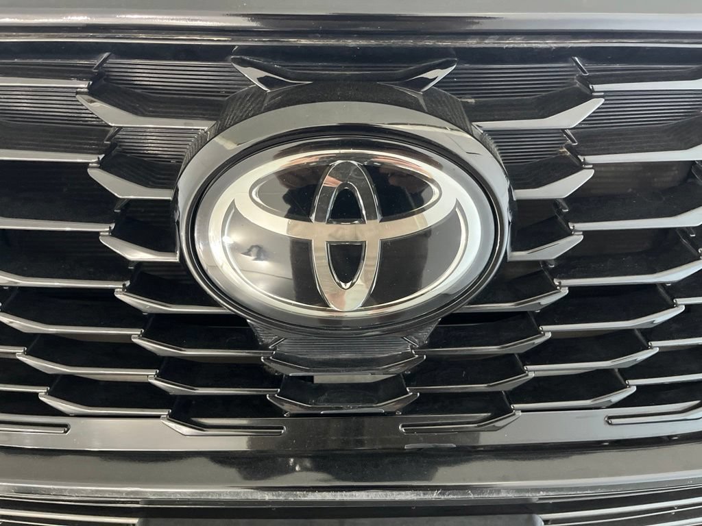 Used 2021 Toyota Highlander XSE AWD/4WD image 35