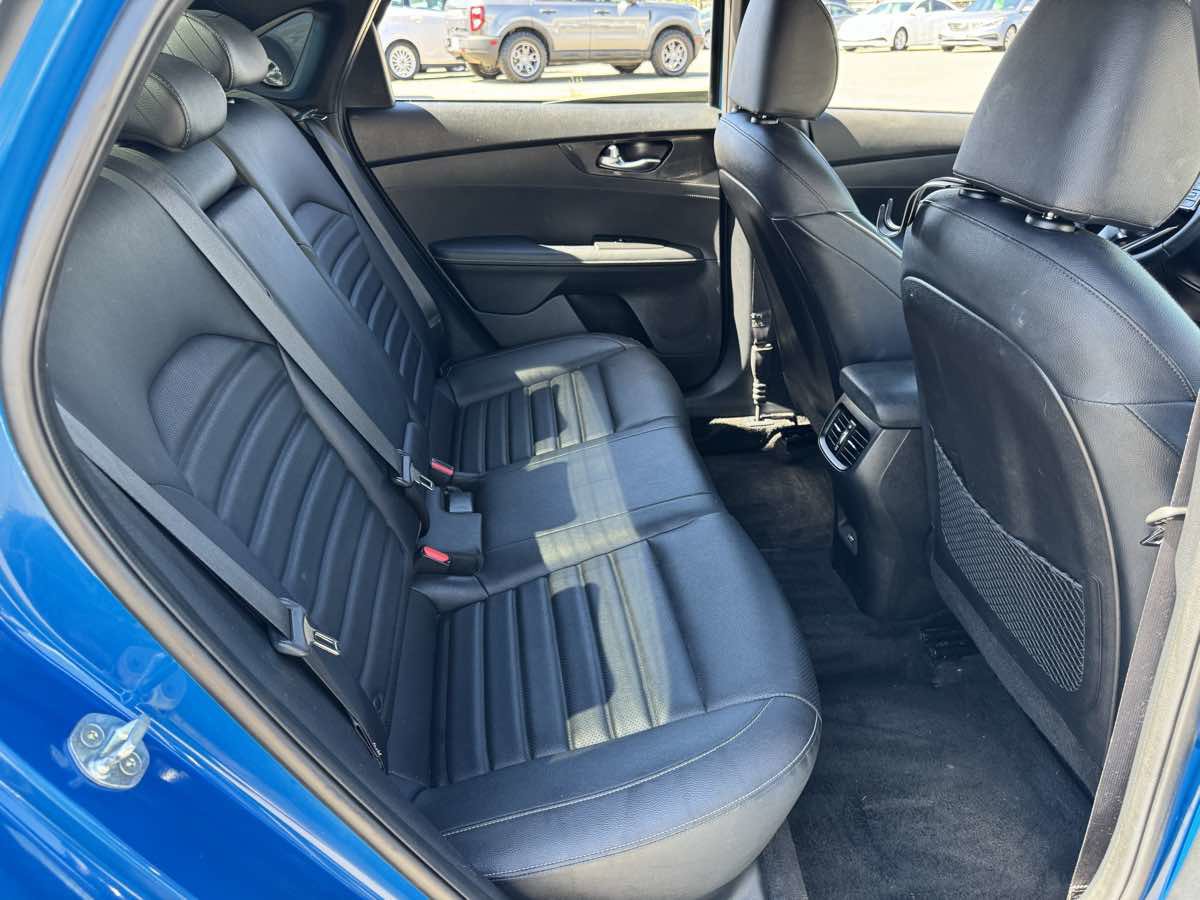 Used 2023 Kia Forte GT-Line w/ GT-Line Premium Package image 18