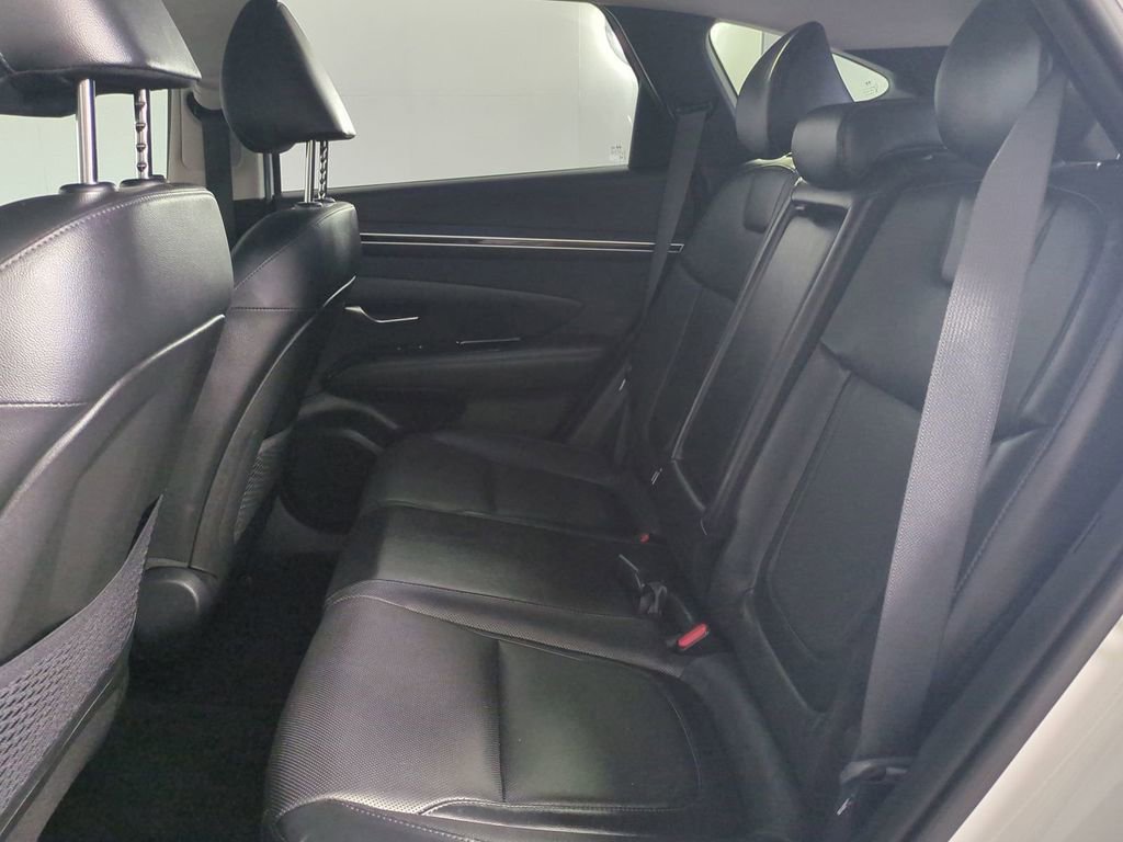 Certified 2022 Hyundai Tucson Limited image 16