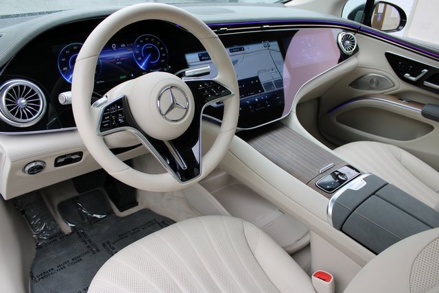 Used 2023 Mercedes-Benz EQS 580 4MATIC Sedan image 9