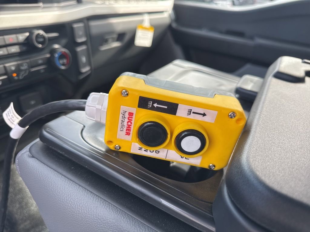 New 2026 Ford F450 XL w/ XL Chrome Package image 18