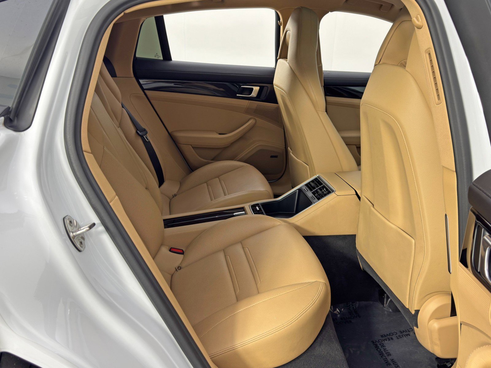 Used 2023 Porsche Panamera 4 image 42