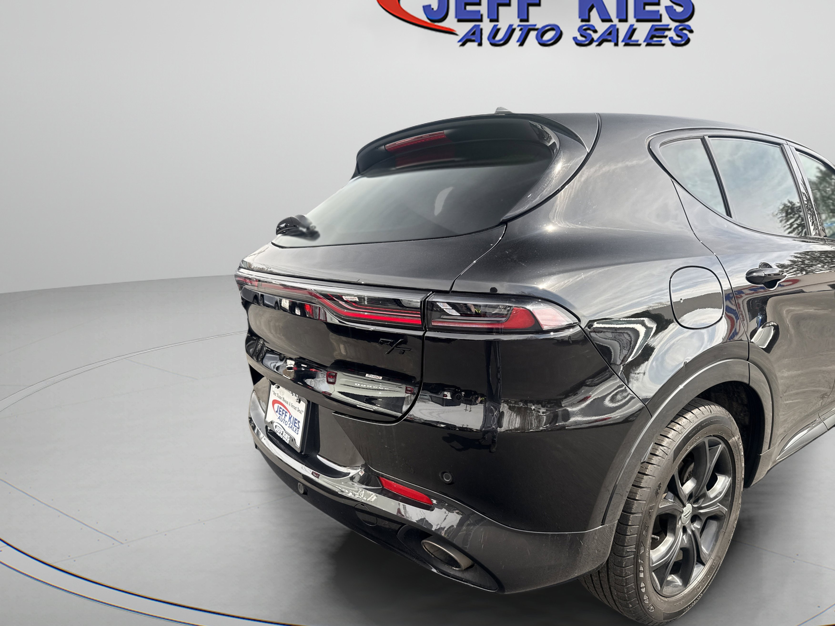 Used 2024 Dodge Hornet R/T Plus w/ R/T Blacktop Package AWD/4WD image 7
