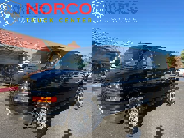 Used 2015 Chevrolet Express 2500 image 19