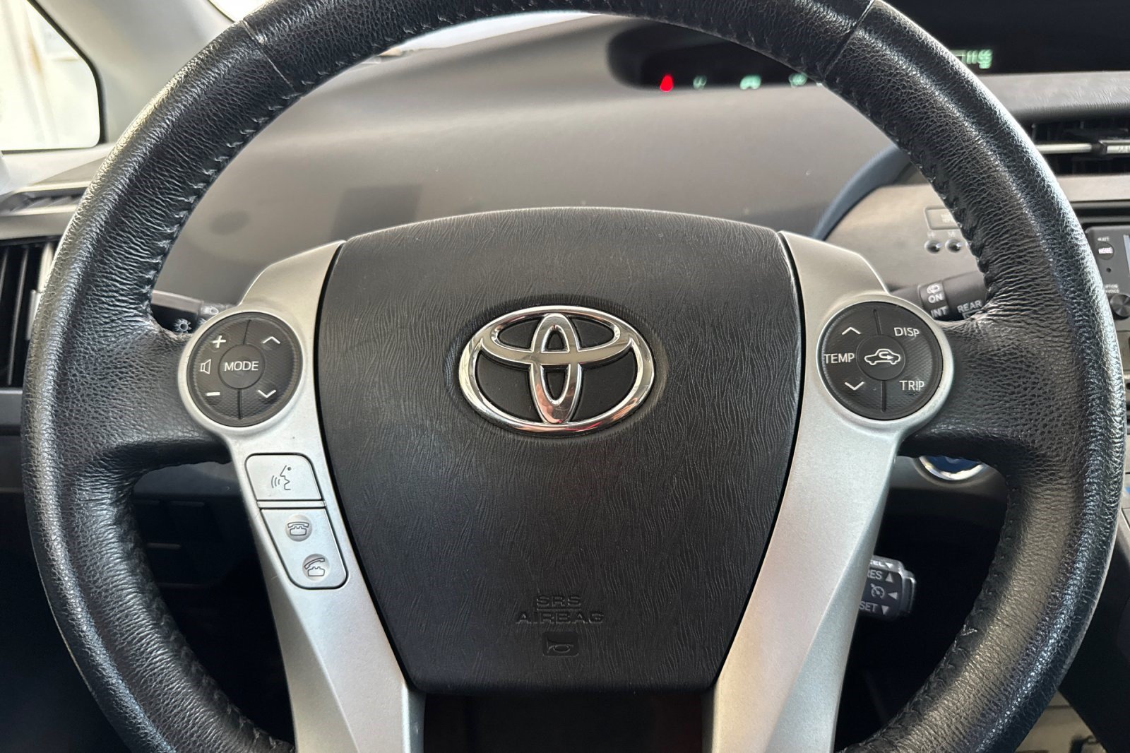 Used 2015 Toyota Prius Five FWD image 29