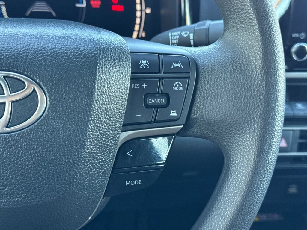 Used 2025 Toyota Camry LE FWD image 26