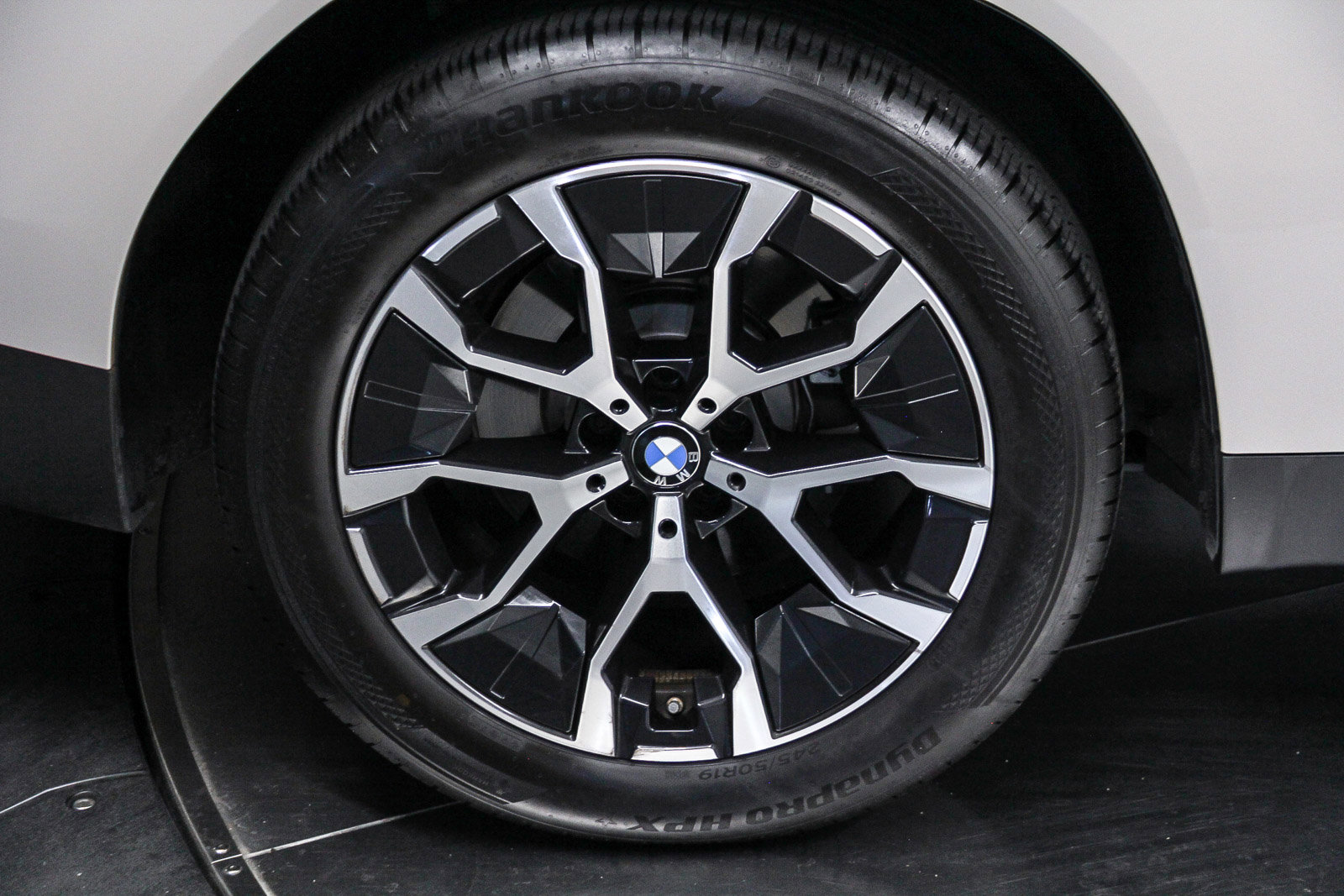 Used 2025 BMW X3 xDrive30i w/ Premium Package image 8